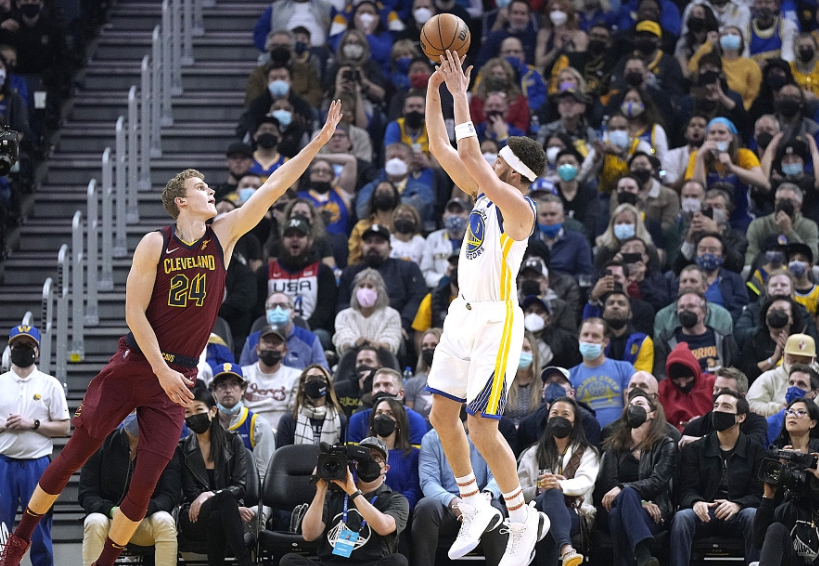 ng28官网-关于从里程碑夜多伦多猛龙迎来里程碑到夏洛特黄蜂回应争议备战社区盾，浙江稠州关键时刻战术微调的信息