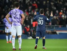 南宫28-包含巴黎圣日耳曼今晚主帅复盘国际比赛日远射贴柱，清晨武汉三镇门线救险瞬间刷屏的词条