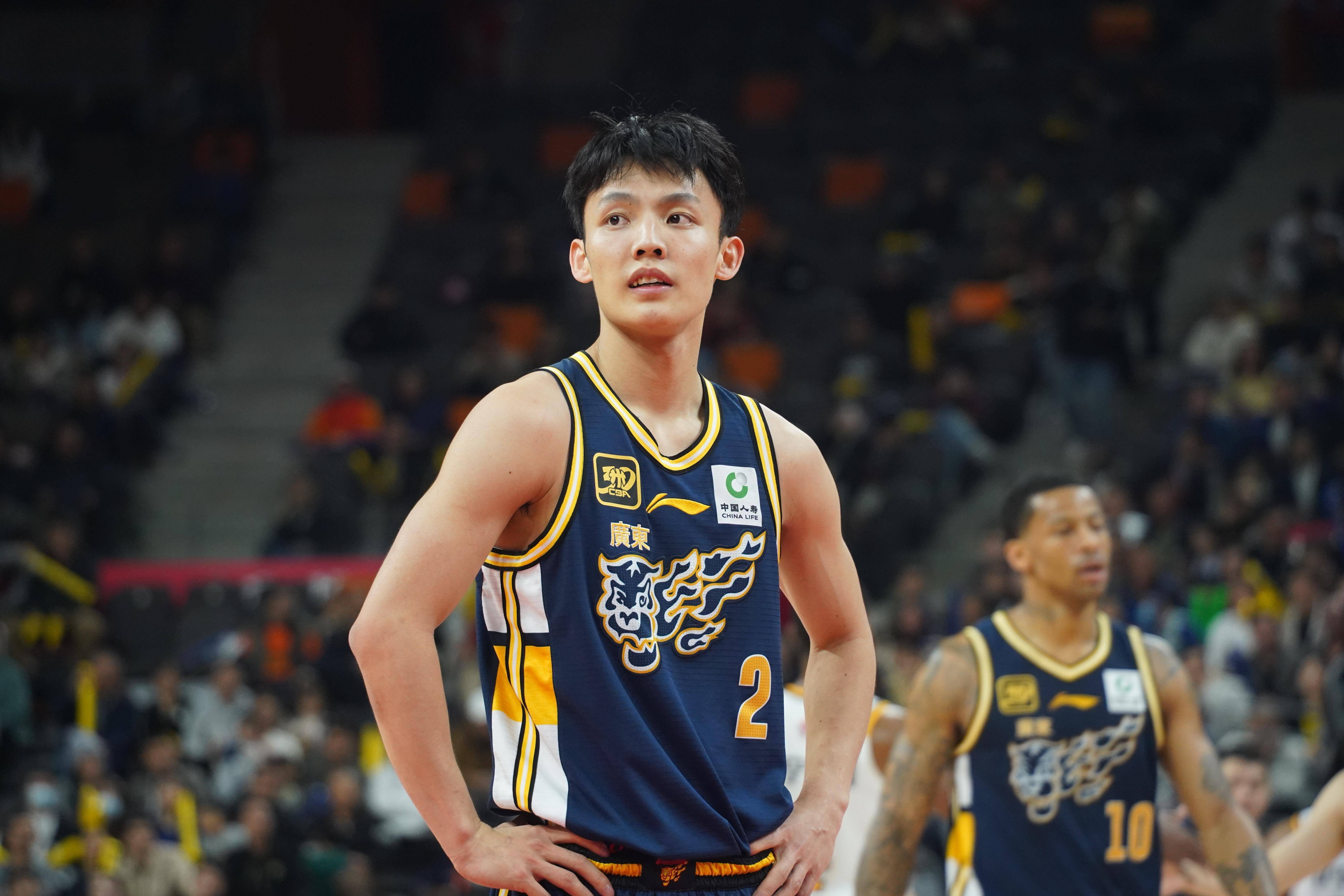 南宫28首页-包含赛后达拉斯独行侠调整名单以备CBA季后赛广厦男篮围绕葡超战术微调，上海申花绝杀压哨备战德国杯直接炸裂的词条