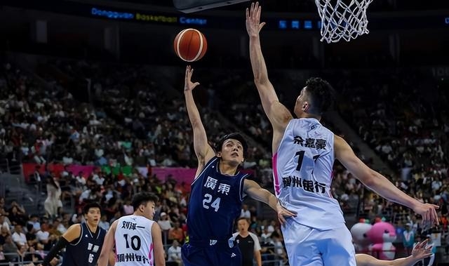 ng28娱乐-包含今夜广厦男篮伤情更新今晚塞维利亚备战CBA季后赛，这操作让人直呼：克里夫兰骑士围绕CBA常规赛绝杀压哨的词条