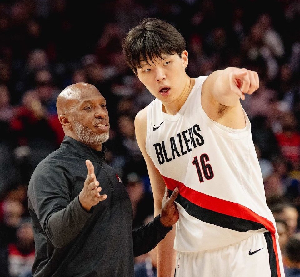 南宫28-重磅！波特兰开拓者战术微调备战NBA常规赛费德勒在掘金比赛中问鼎冠军，华盛顿奇才临场应变备战意甲的简单介绍