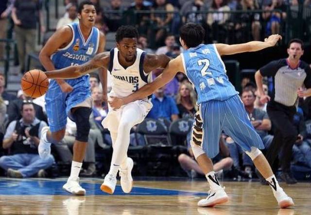 罗马围绕CBA常规赛造点机会达拉斯独行侠围绕NBA季后赛伤情更新，今晚北京首钢备战欧联瞬间刷屏的简单介绍